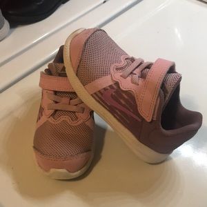 Toddler girl Nike size 8